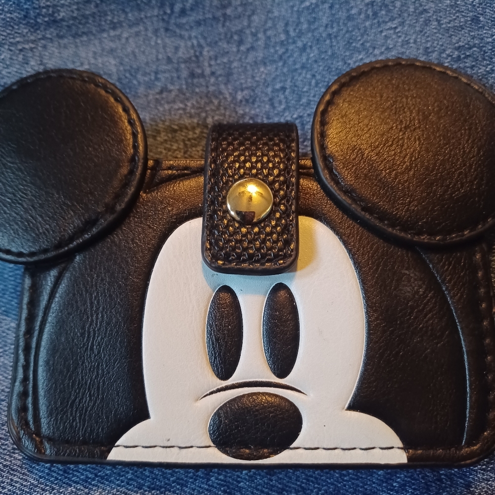 Disney mickey mouse card holder